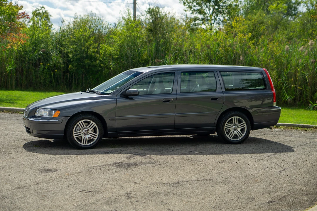 2006 Volvo V70 2nd Gen - Image 9 of 31