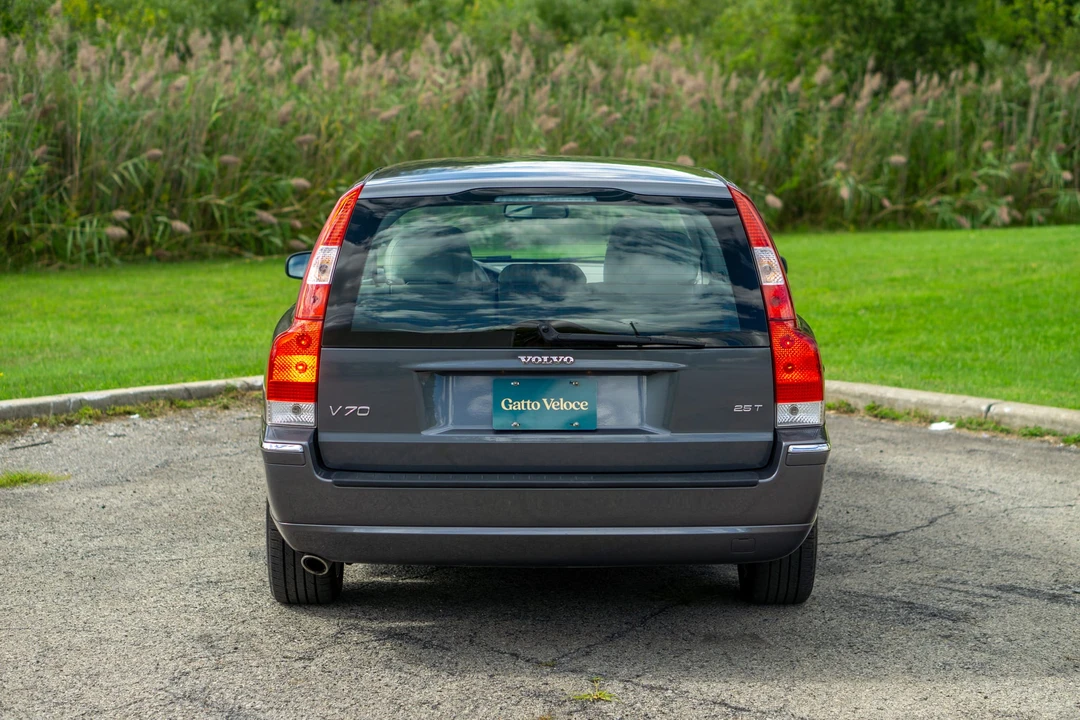 2006 Volvo V70 2nd Gen - Image 15 of 31