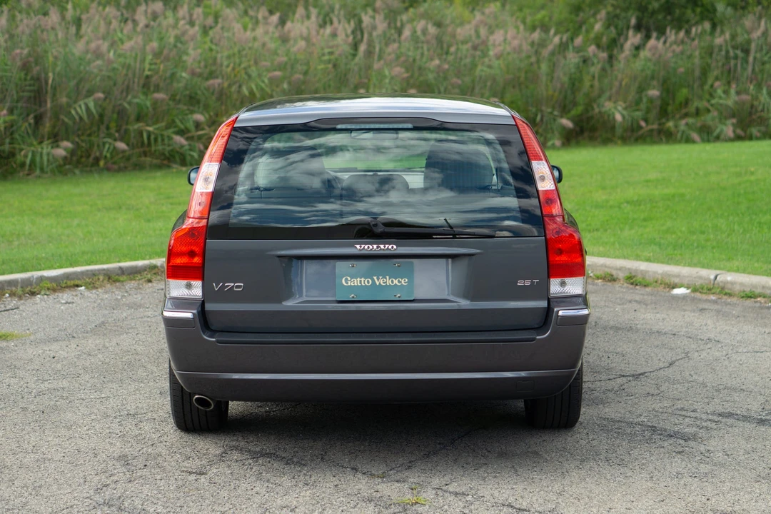 2006 Volvo V70 2nd Gen - Image 16 of 31