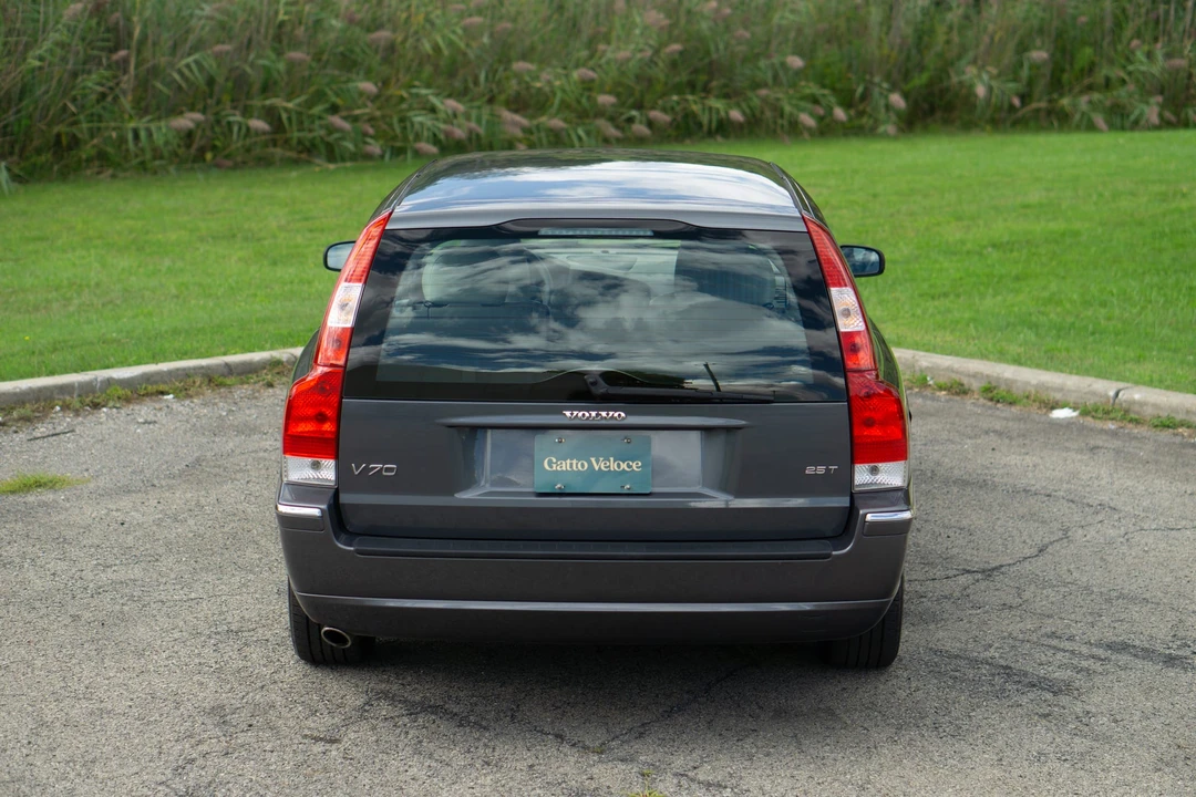 2006 Volvo V70 2nd Gen - Image 14 of 31