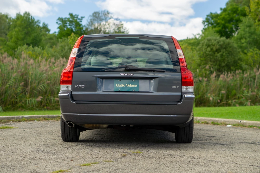 2006 Volvo V70 2nd Gen - Image 17 of 31