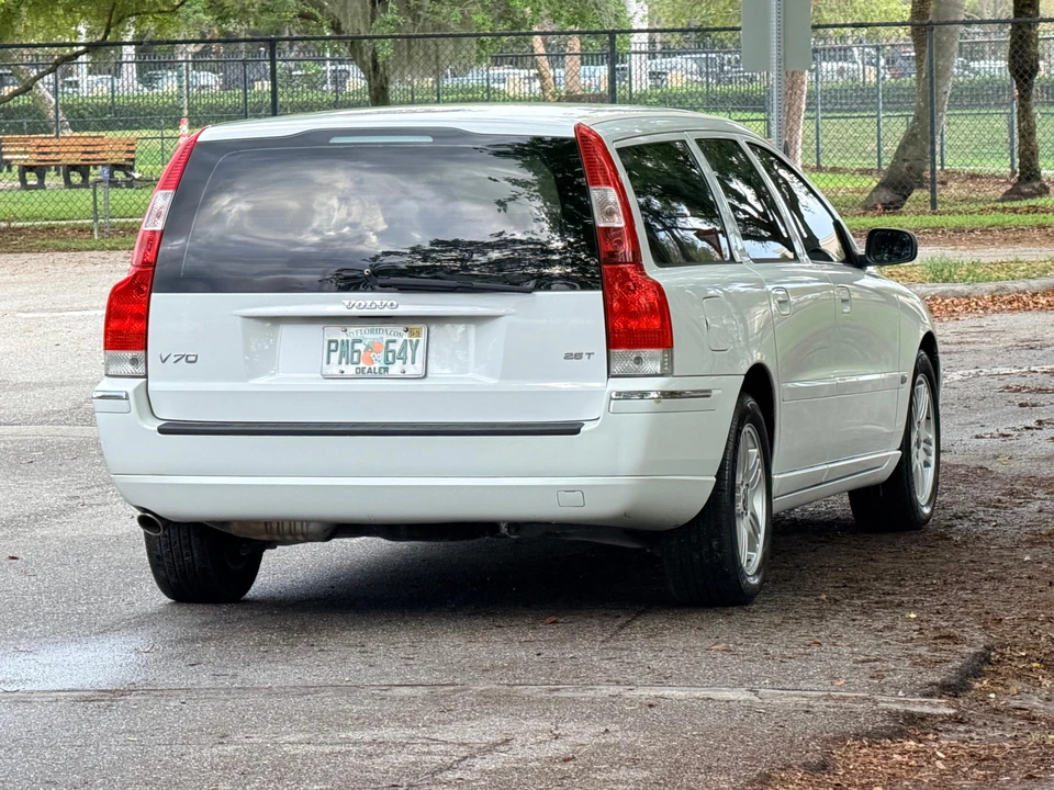 2006 Volvo V70 2nd Gen - Image 23 of 31