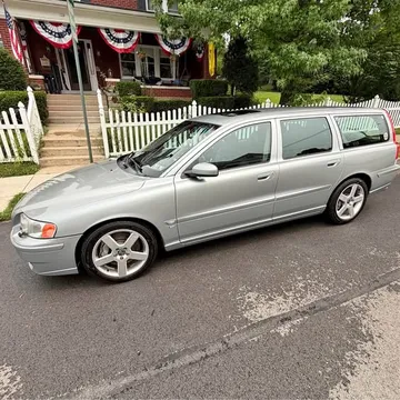 2006 Volvo V70 R AWD Wagon 4D