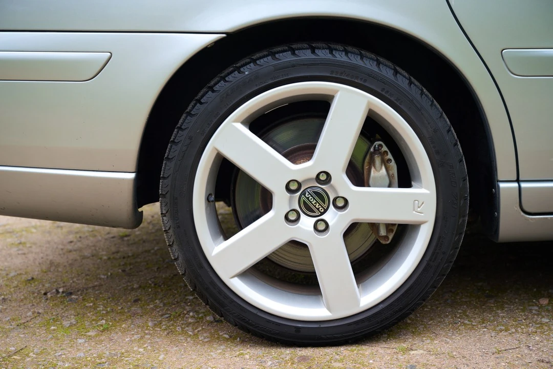 2006 Volvo V70 R 2nd Gen - Image 15 of 30