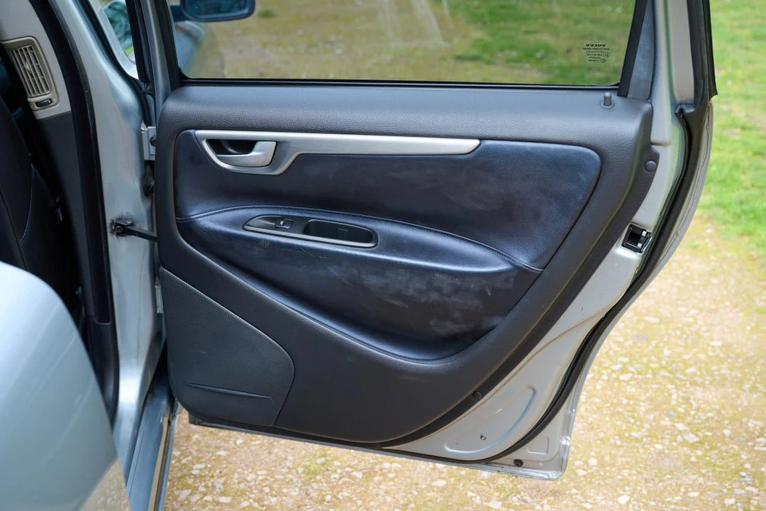 2006 Volvo V70 R 2nd Gen - Image 27 of 30