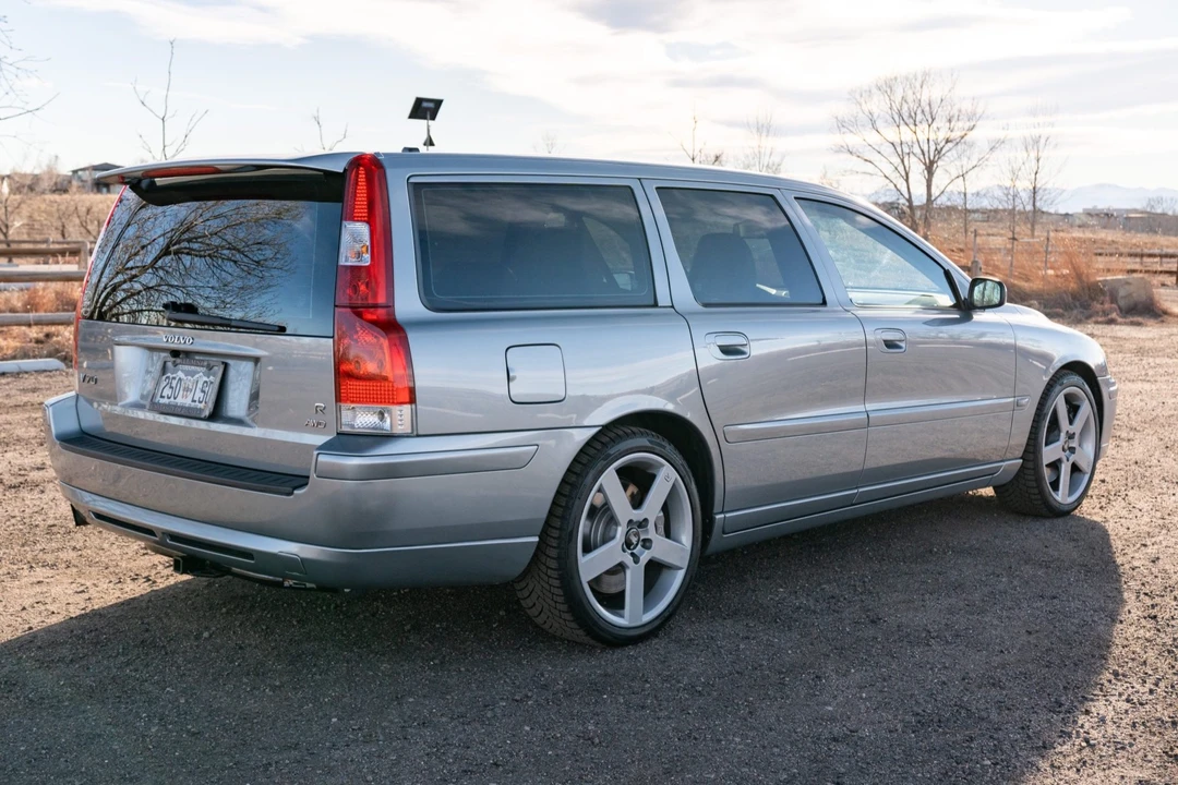 2006 Volvo V70 R 2nd Gen - Image 2 of 9