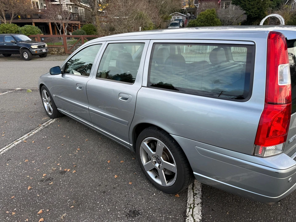 2006 Volvo V70 R 2nd Gen - Image 15 of 31