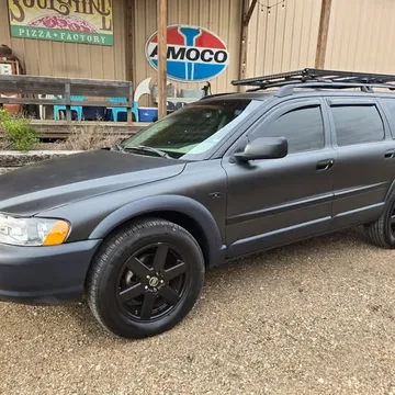 2006 Volvo XC70 2.5T Wagon 4D