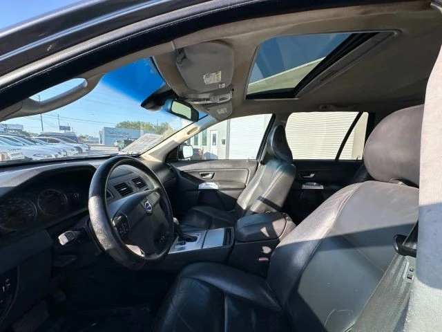 2006 Volvo XC90 1st Gen - Image 15 of 17