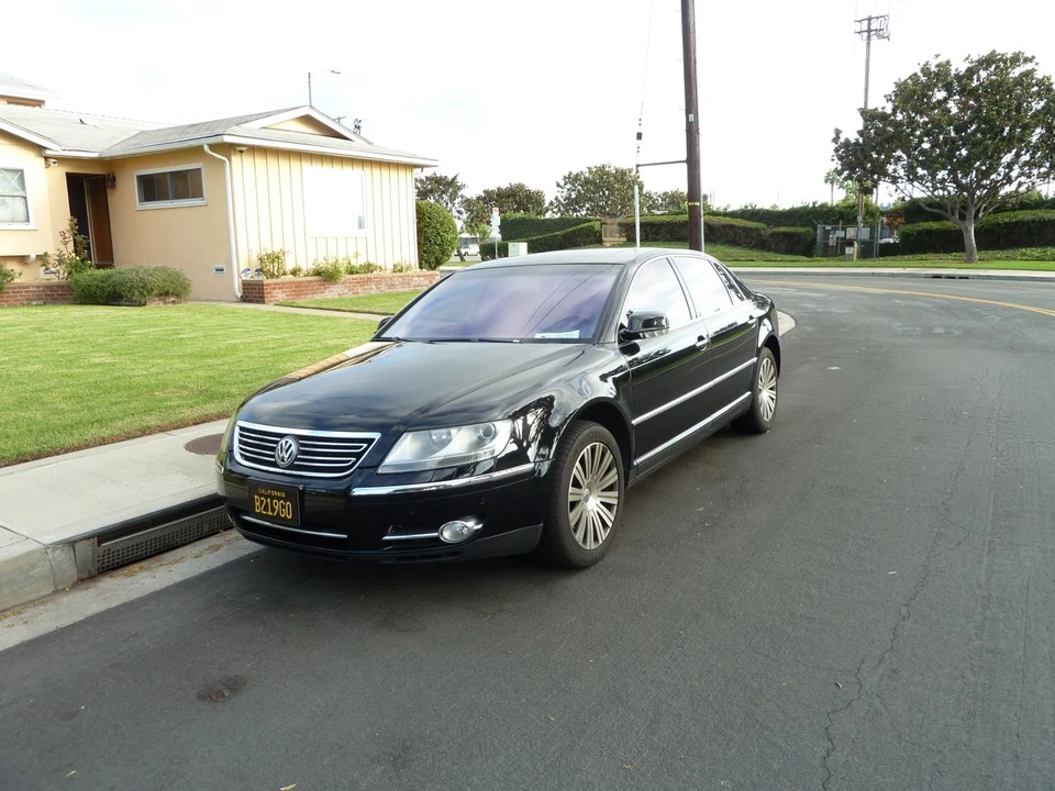 2006 Volkswagen Phaeton - Image 10 of 10