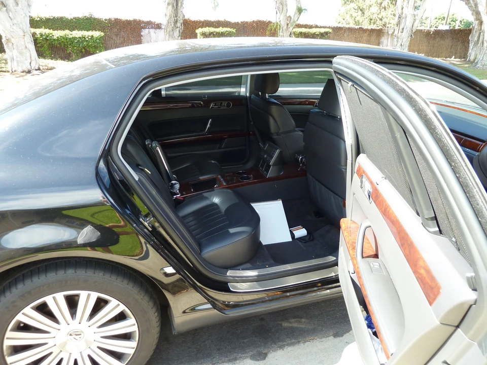 2006 Volkswagen Phaeton - Image 8 of 10