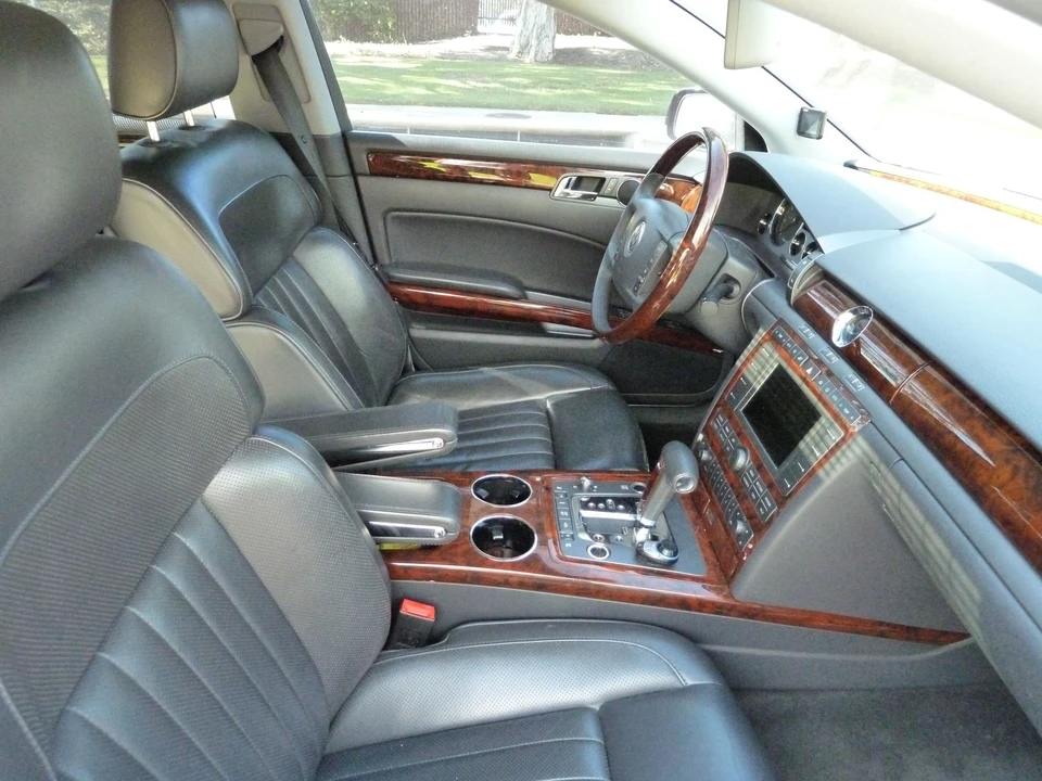 2006 Volkswagen Phaeton - Image 6 of 10