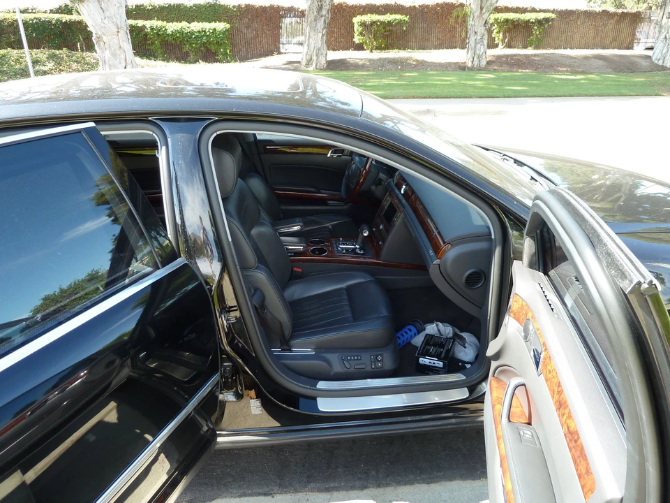 2006 Volkswagen Phaeton - Image 9 of 10