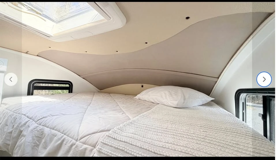 2006 Winnebago - Image 4 of 12