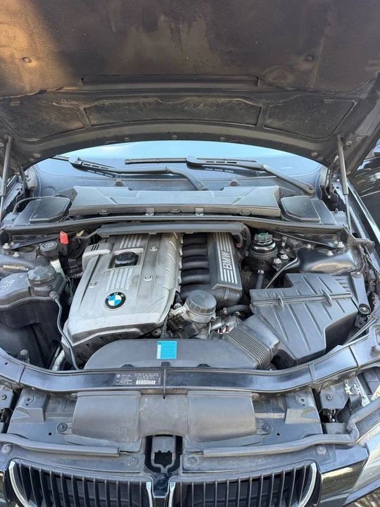 2006 BMW E90 3 Series Sedan - Image 12 of 17