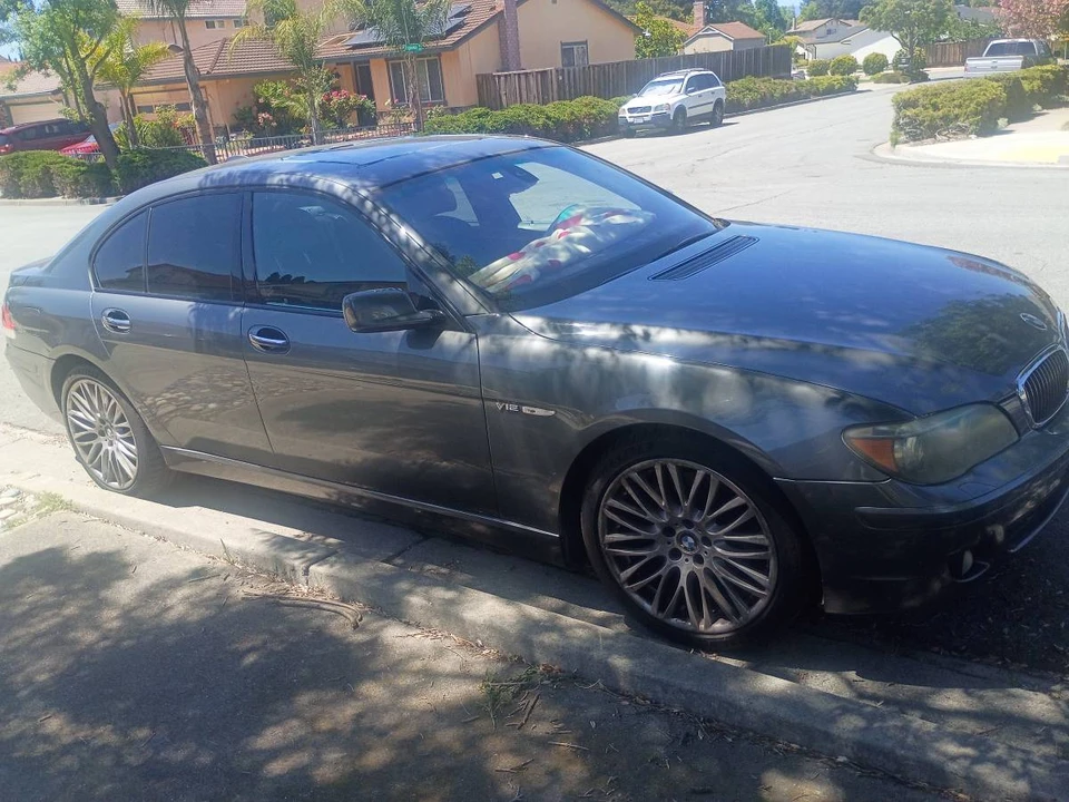 2006 BMW E65/E66 750i & 760i Sedan - Image 5 of 5
