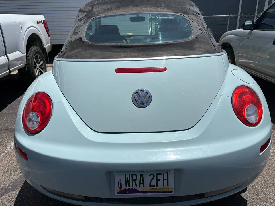 2006 Volkswagen New Beetle - Image 4 of 5