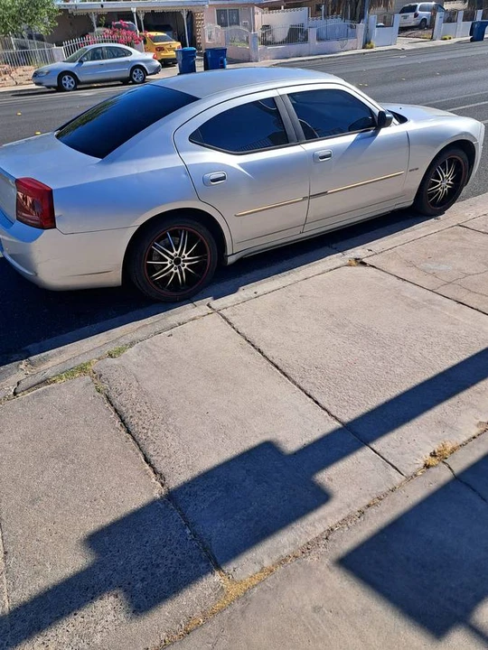 2006 Dodge Charger 6th Gen - Image 5 of 10
