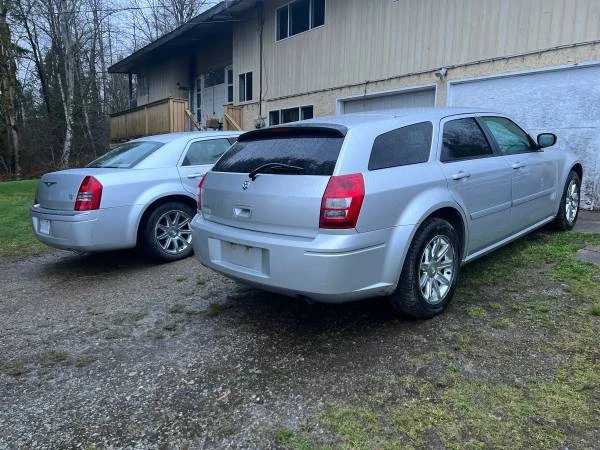 2006 Dodge Magnum 2nd Gen Wagon - Image 2 of 26