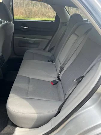 2006 Dodge Magnum 2nd Gen Wagon - Image 9 of 26