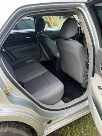 2006 Dodge Magnum 2nd Gen Wagon - Image 10 of 26