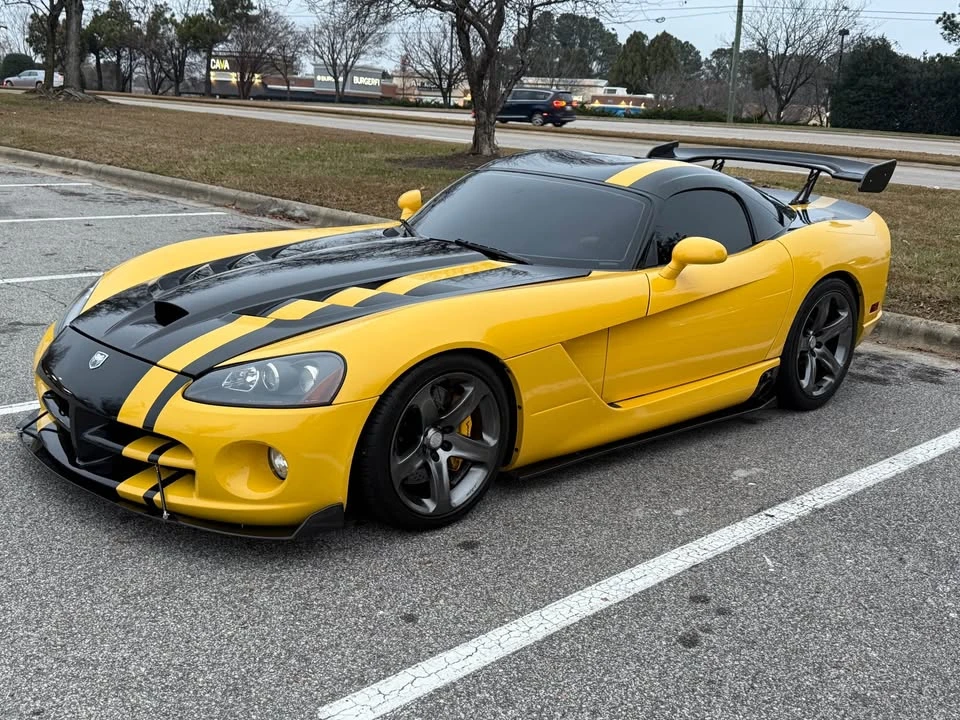 2006 Dodge Viper 3rd Gen - Image 2 of 9