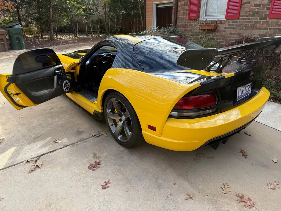2006 Dodge Viper 3rd Gen - Image 5 of 9