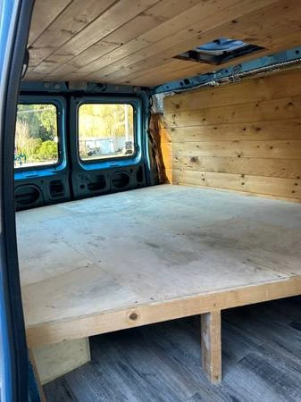 2006 Ford Econoline Van - Image 9 of 9