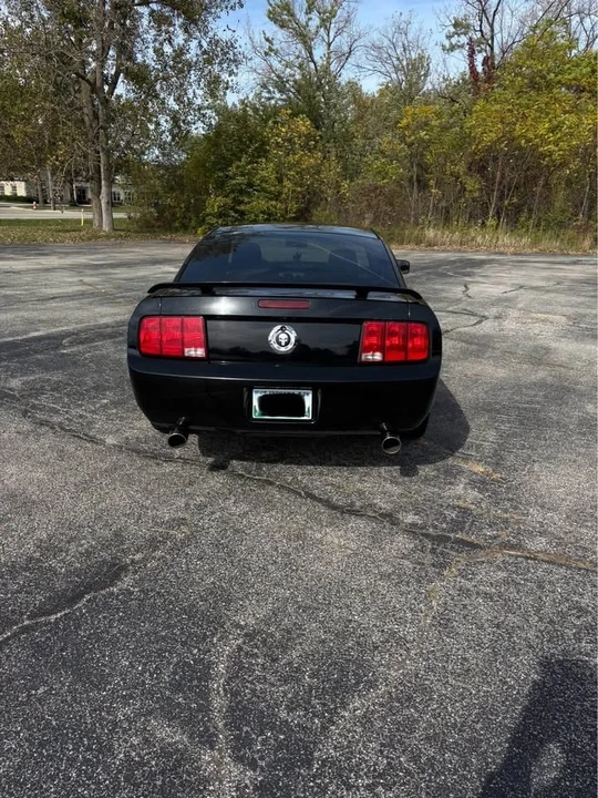 2006 Ford S197 Mustang - Image 2 of 9