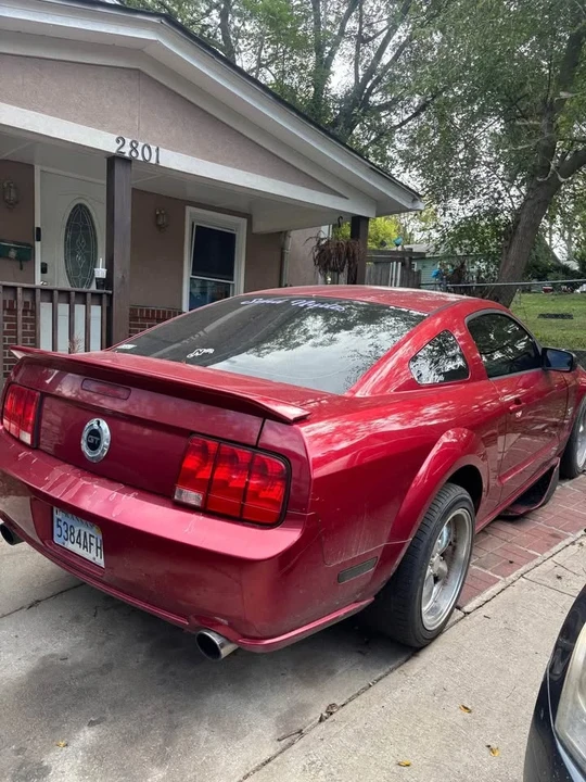 2006 Ford S197 Mustang - Image 2 of 9