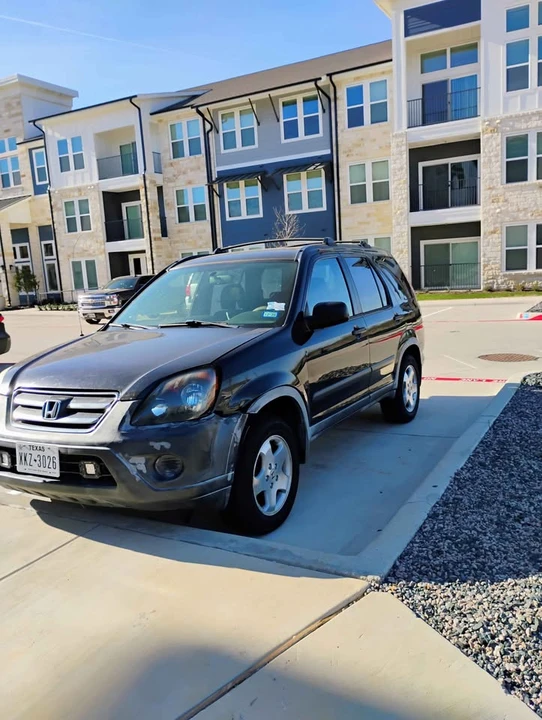 2006 Honda CR-V 2nd Gen - Image 2 of 5
