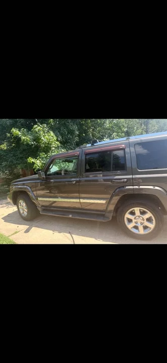 2006 Jeep Commander - Image 3 of 4
