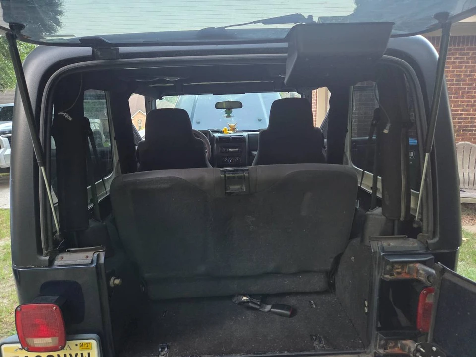 2006 Jeep TJ Wrangler - Image 9 of 11