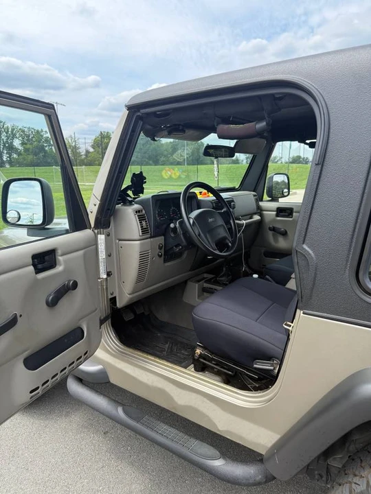 2006 Jeep TJ Wrangler - Image 11 of 12