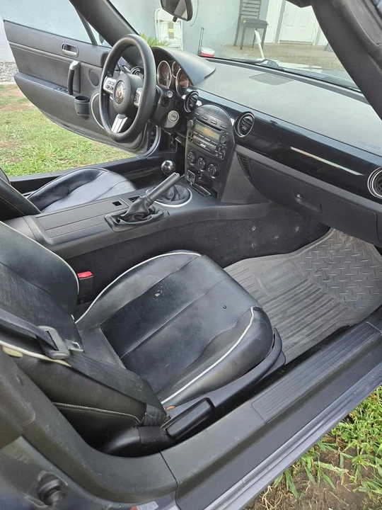 2006 Mazda NC MX-5 Miata - Image 4 of 10