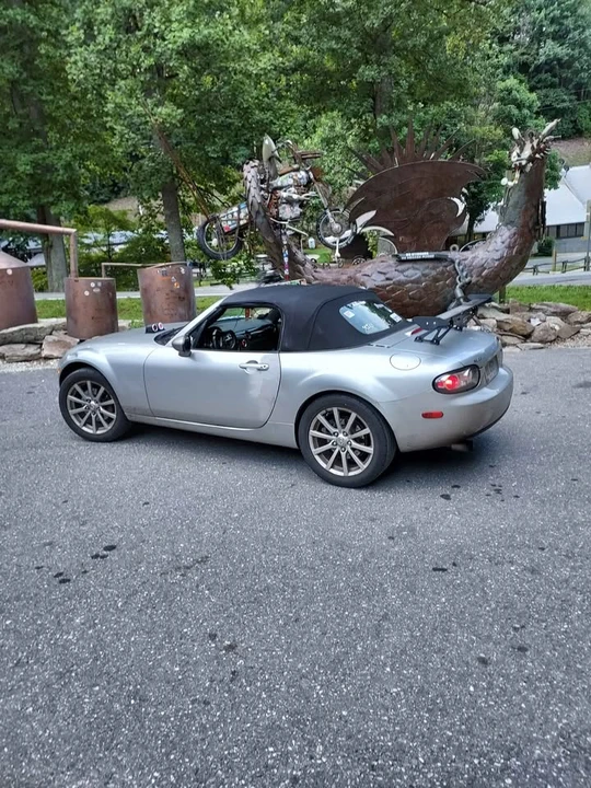 2006 Mazda NC MX-5 Miata - Image 2 of 2