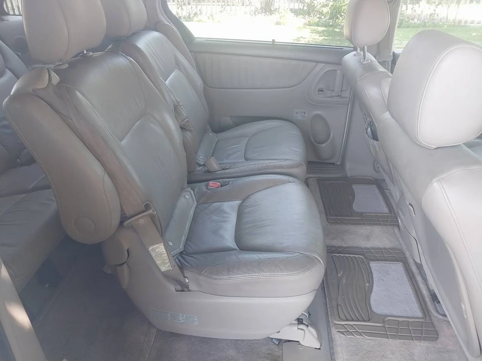 2006 Toyota Sienna 2nd Gen - Image 10 of 16