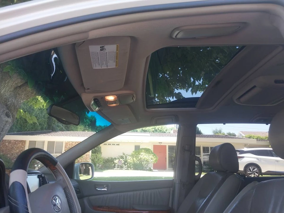 2006 Toyota Sienna 2nd Gen - Image 13 of 16