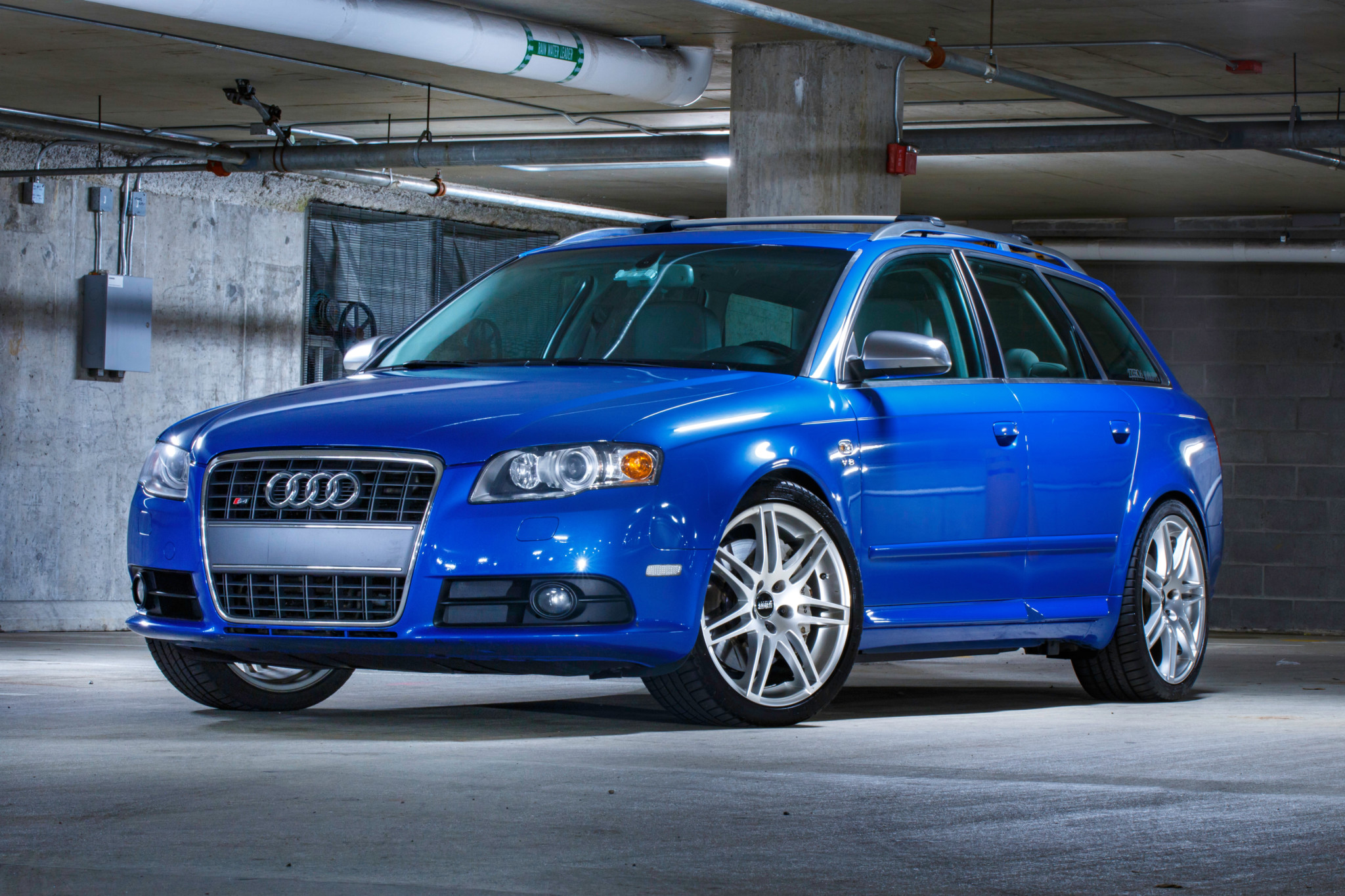 2006 Audi S4 Avant 6-Speed