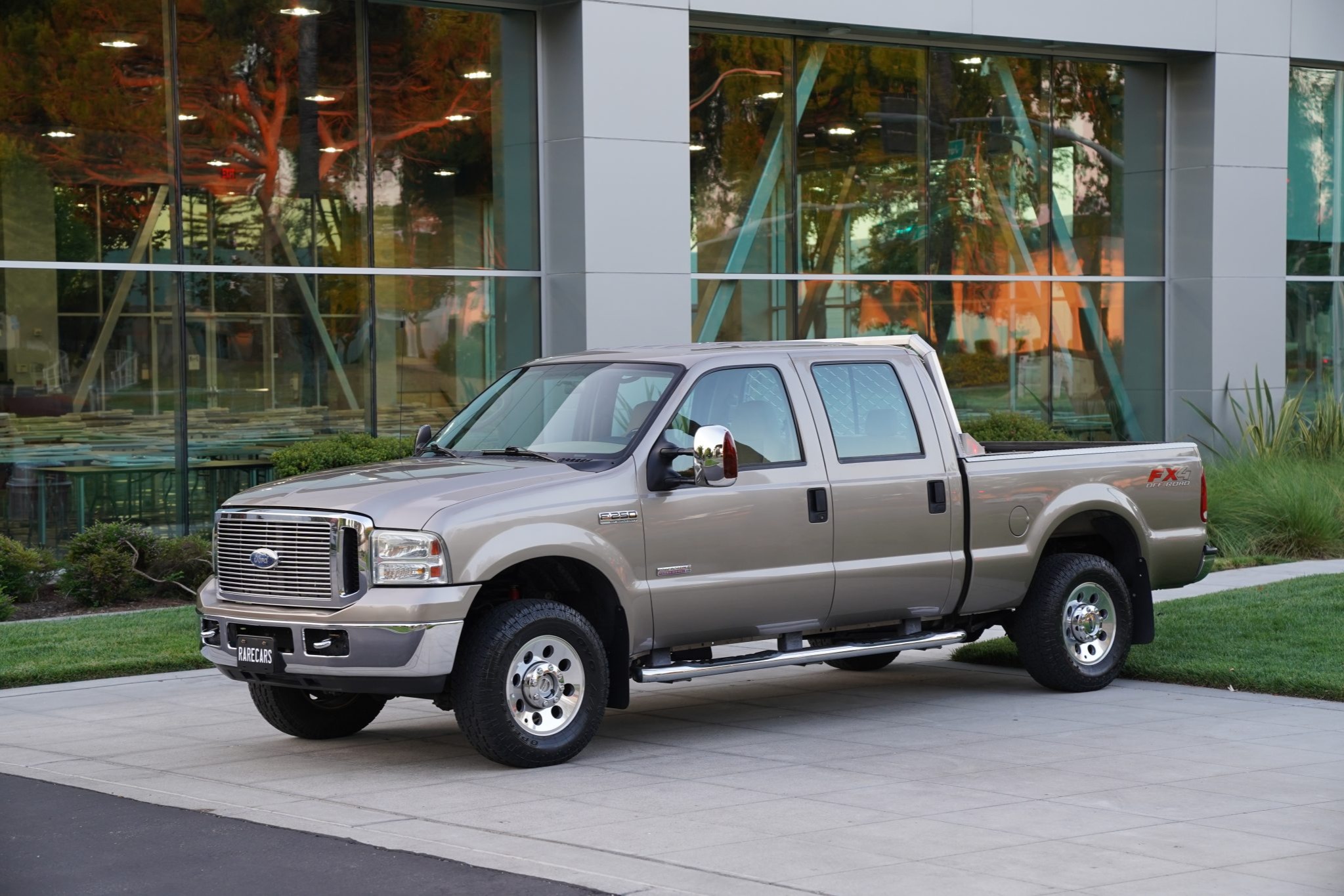 2006 Ford F-250 Super Duty Crew Cab Power Stroke 4×4 FX4