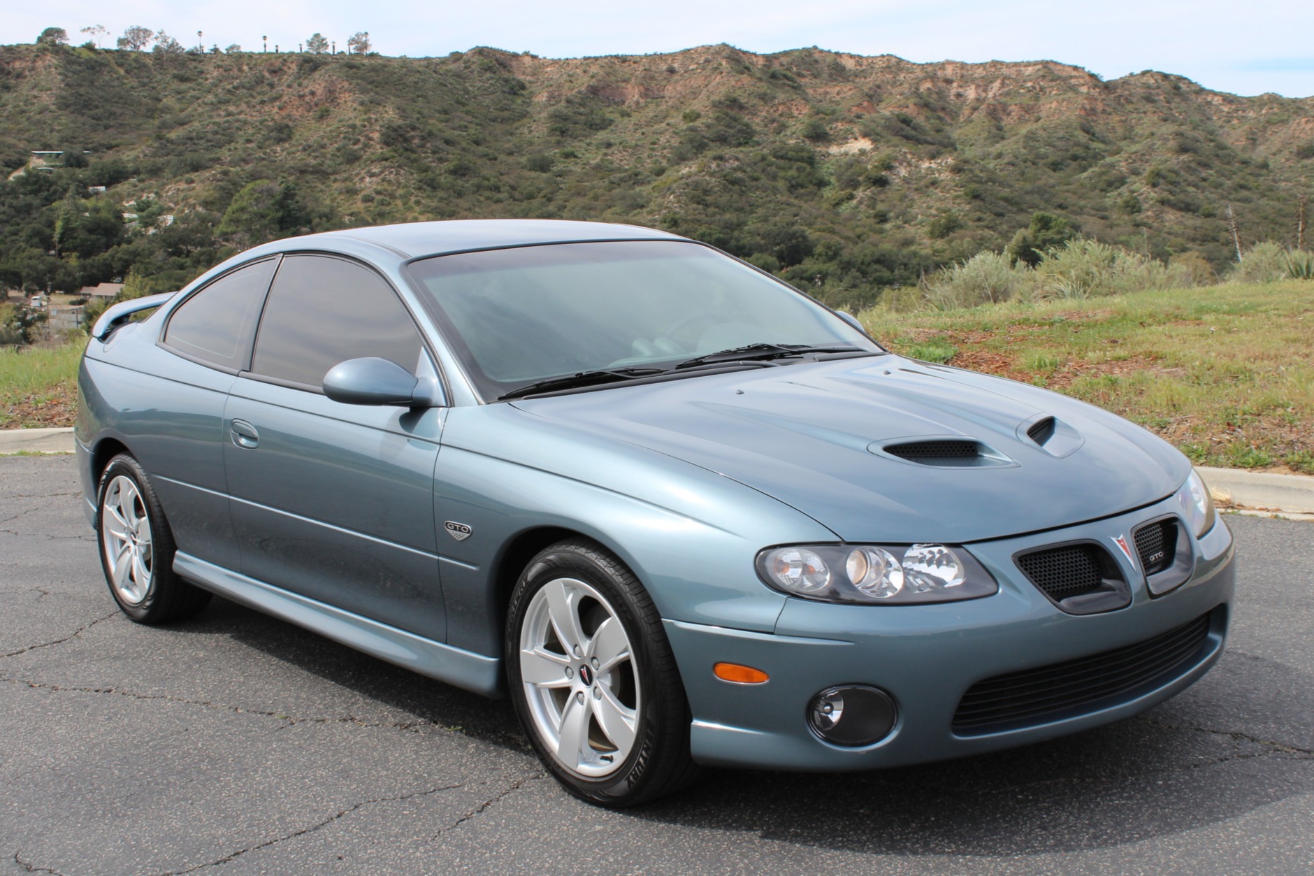 13k-Mile 2006 Pontiac GTO 6-Speed