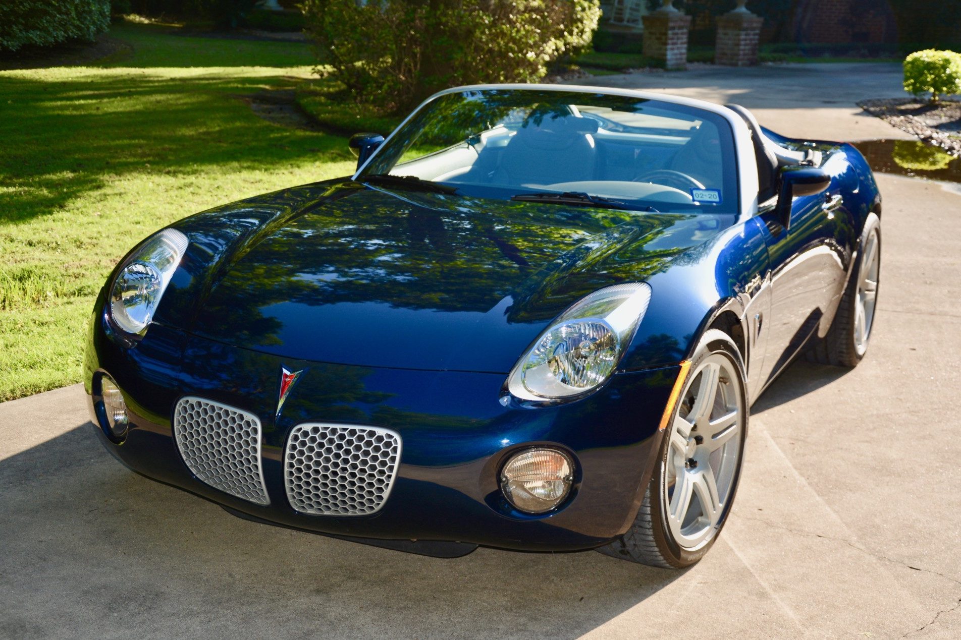 One-Owner 6k-Mile 2006 Pontiac Solstice Mallett V8 Conversion