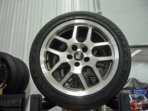 Ford Mustang Shelby GT500 OEM Factory Wheels & Tires