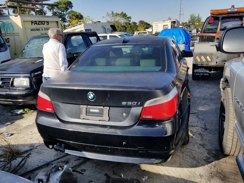 2007 BMW E60 5 Series Sedan - Image 2 of 3