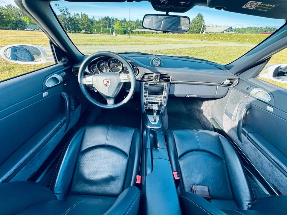 2007 Porsche 997 Carrera 4 - Image 12 of 19