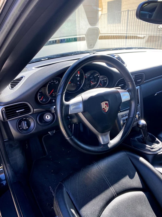 2007 Porsche 997 Carrera 4 - Image 15 of 31