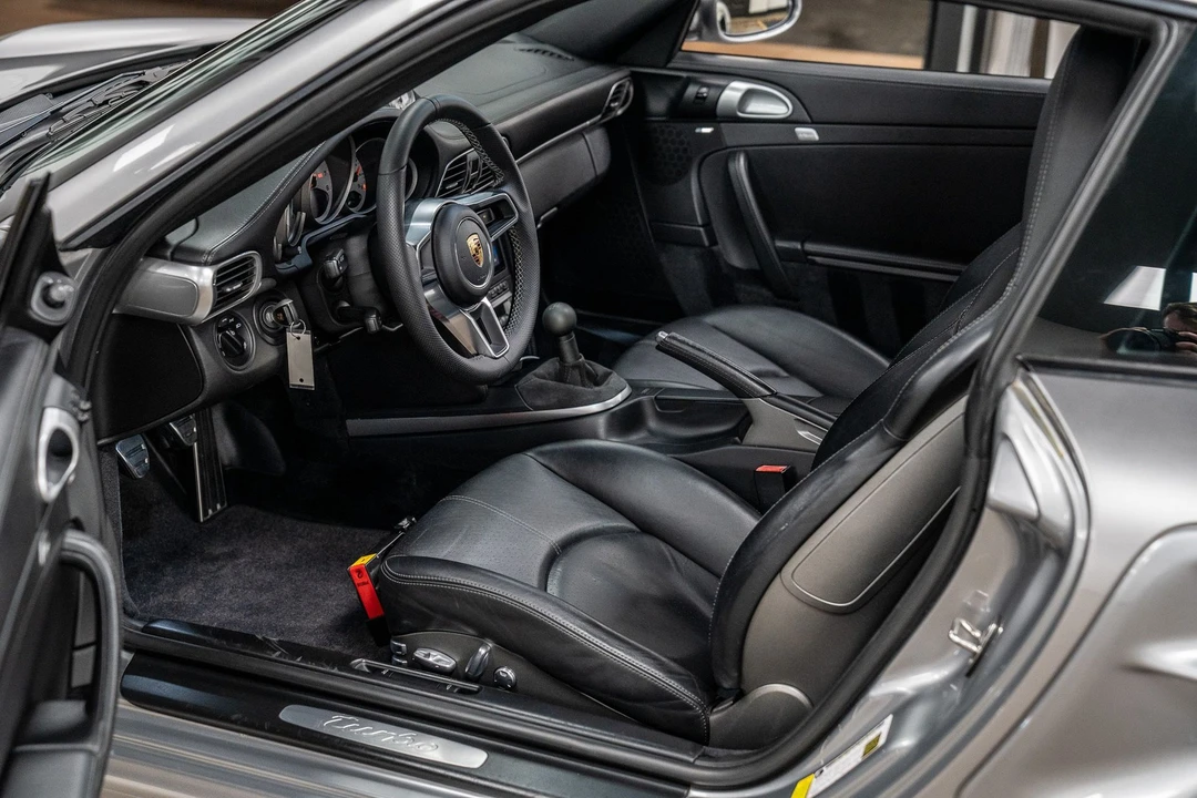 2007 Porsche 997 Turbo - Image 26 of 31