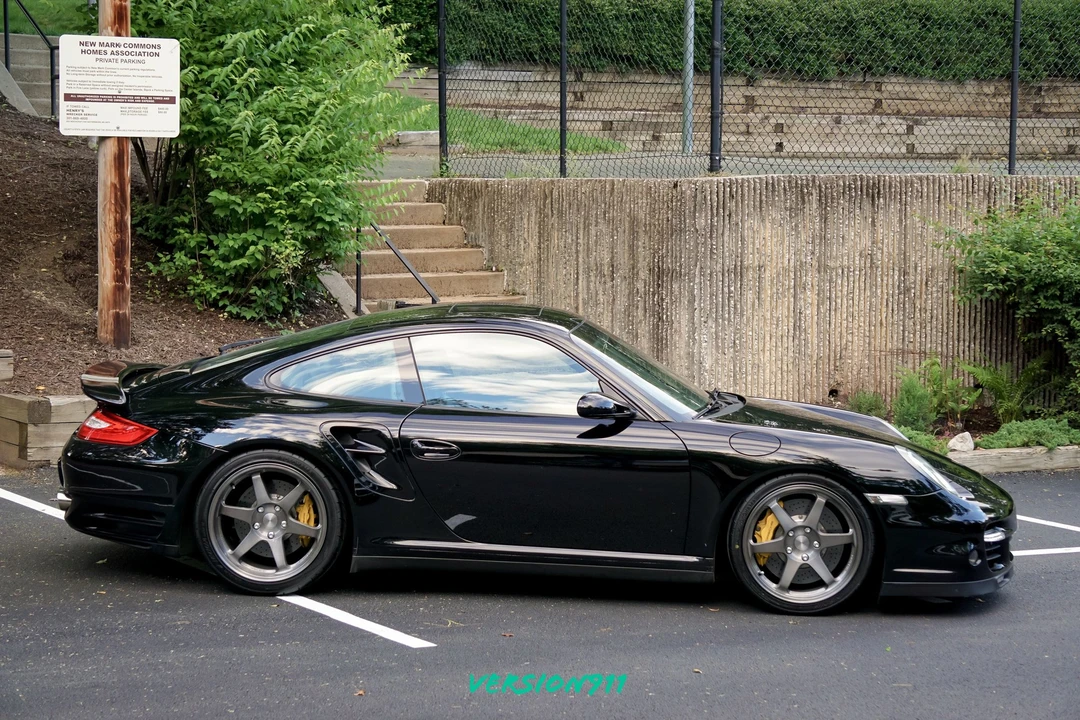 2007 Porsche 997 Turbo - Image 9 of 17