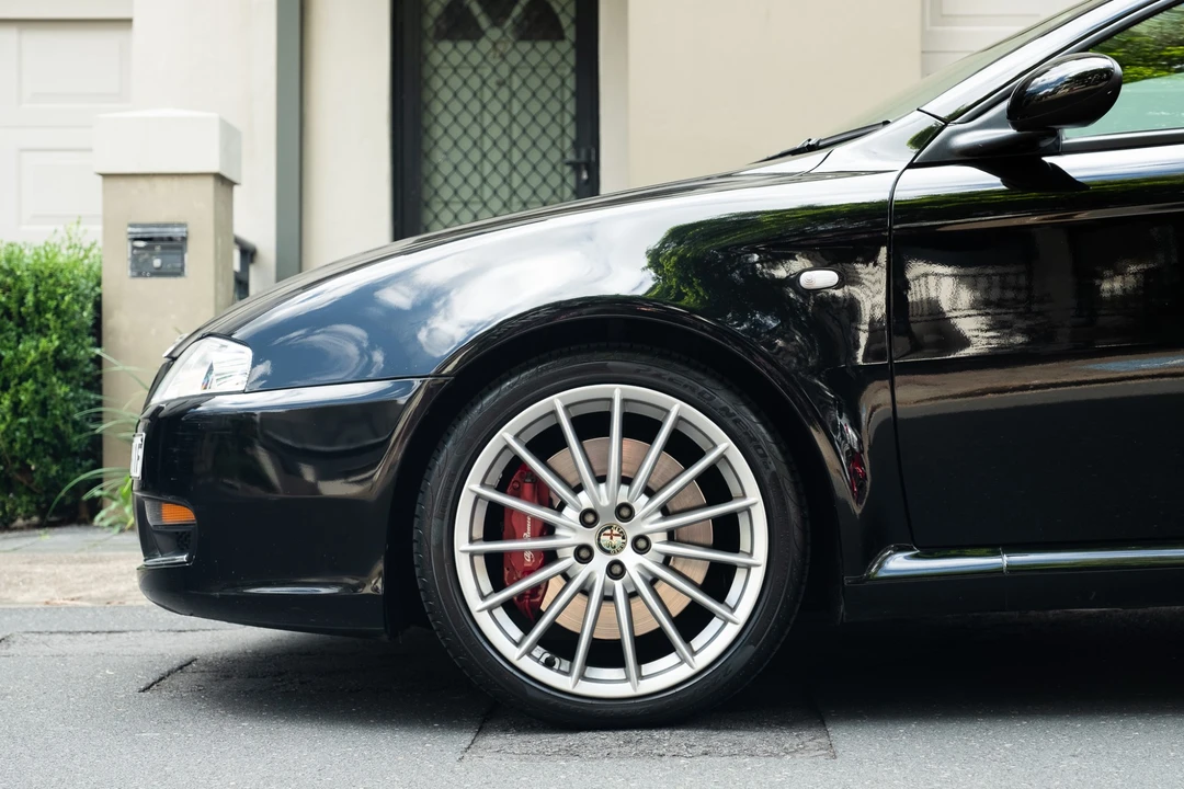 2007 Alfa Romeo GT - Image 15 of 31
