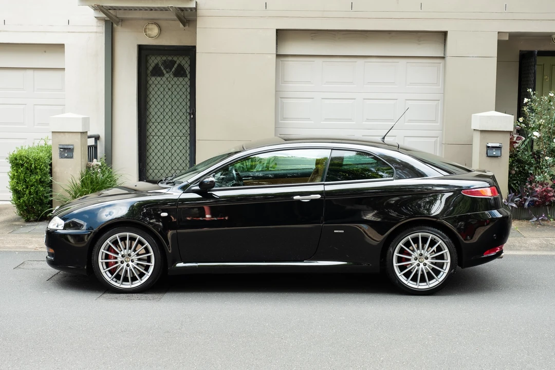 2007 Alfa Romeo GT - Image 12 of 31